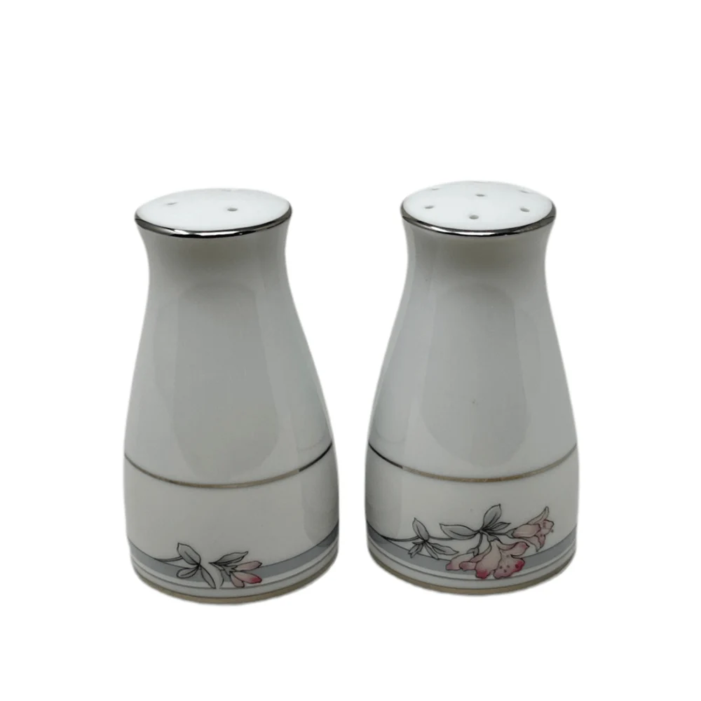 Noritake tarkington Salt & Pepper Shaker Set