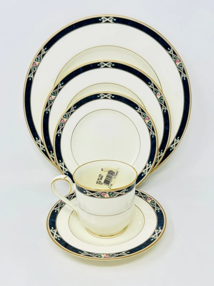 Noritake Azure Garden - 5 Piece Place Setting