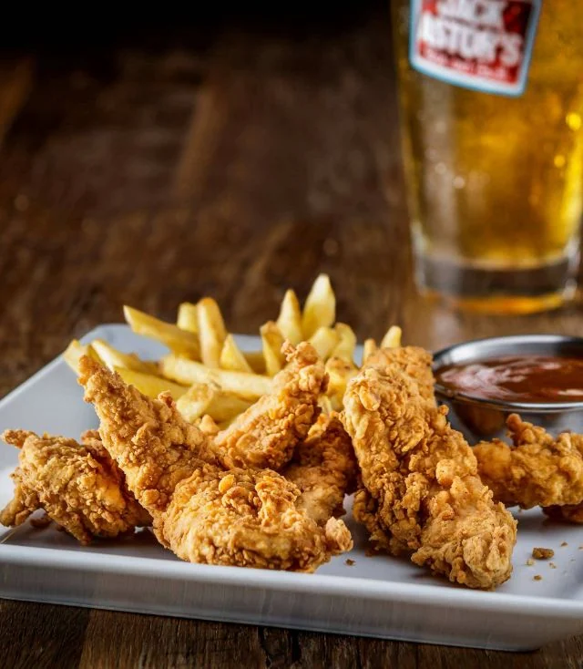 $6 drinks all day, every day, and food specials from $10 Monday to Thursday